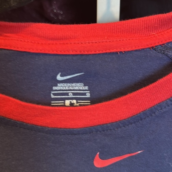 Atlanta Braves genuine navy and red short sleeve t shirt size L - Picture 2 of 3